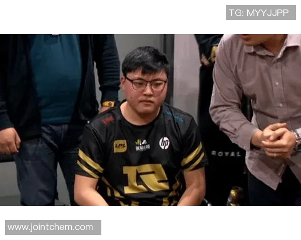 热议CSGORNG战队灵活性变革引发的战术创新与未来展望